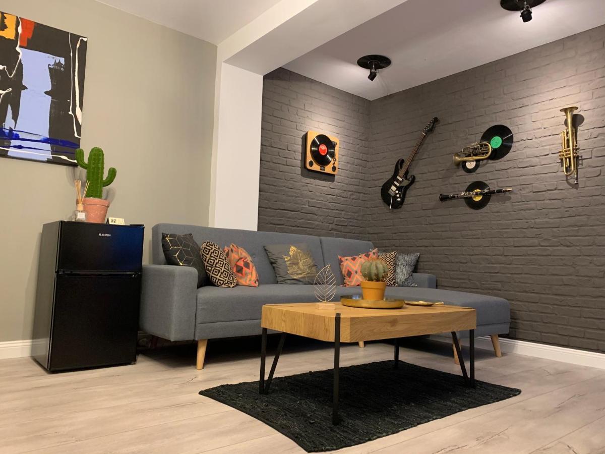 Best Apartment Scheia Suceava Luaran gambar