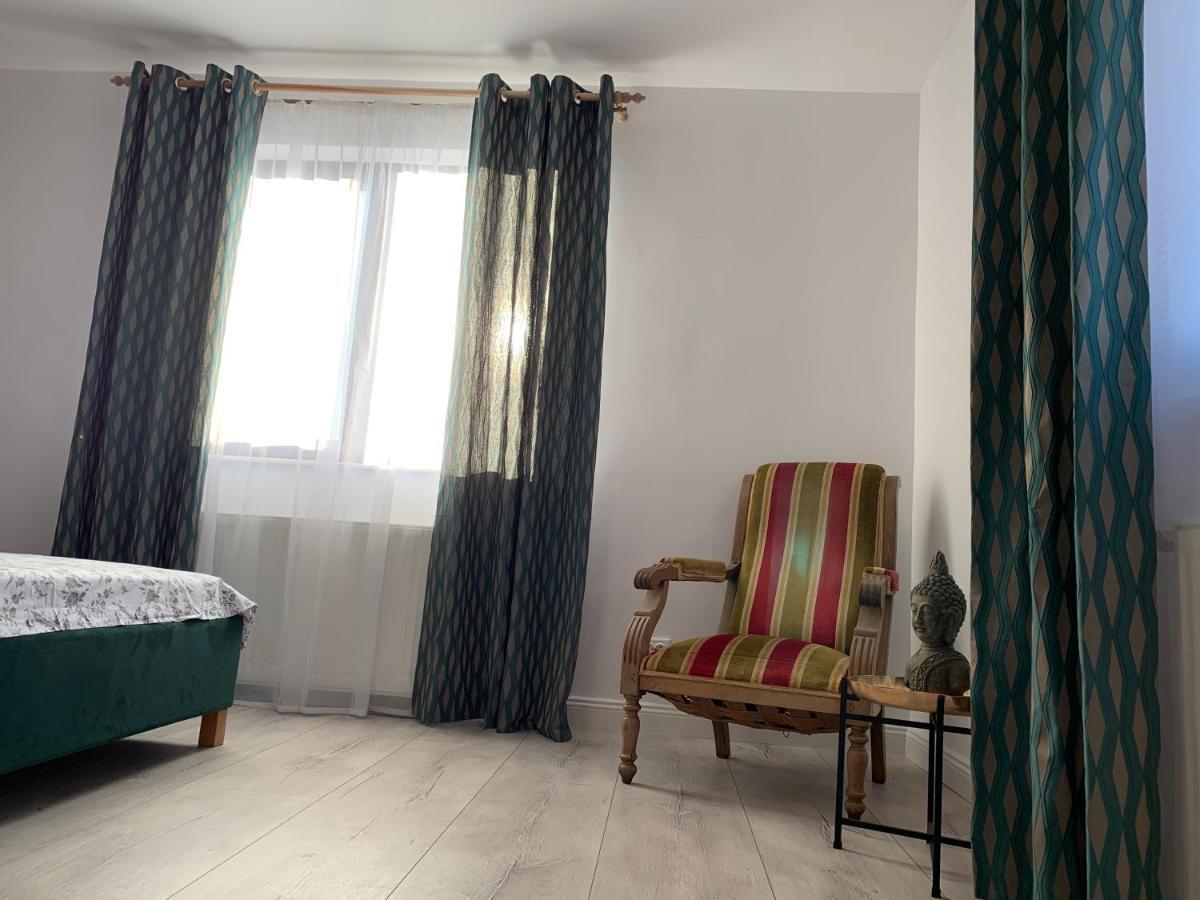 Best Apartment Scheia Suceava Luaran gambar
